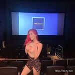 Zoey Di Giacomo - [alittleflexxible]