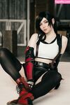 Alina Becker Tifa Lockhart Cosplay