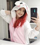 Anniefuchsia