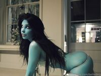 Belle Delphine Avatar Set