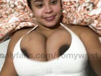 Yomywrist / Yomyjuggs