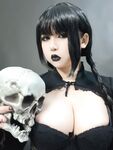 UyUy2907 Goth Mommy/Wednesday Addams