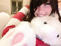 Onlyfans Belle Delphine - Casual Set