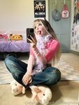 Onlyfans Belle Delphine - 2000's Outfit