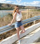 Taina_braun(white girl)