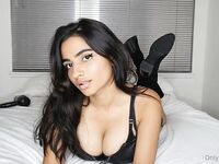 Farha Khalidi Onlyfans Album Leak