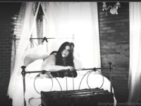 Bizzymuffins aka Hope Mohler