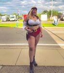 Bizzymuffins aka Hope Mohler