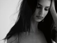 Goddess EmRata Completely Natural