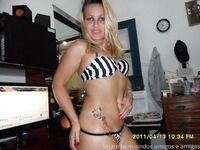 Loira Praiana Hot Photos