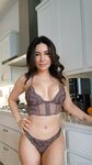 Alinity Kitchen Strip Tease Lingerie Fansly Onlyfans Leak
