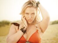 MIA MALKOVA SCREENSHOT COPY KARO