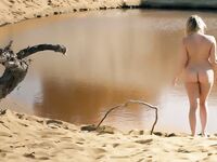 MIA MALKOVA SCREENSHOT COPY KARO