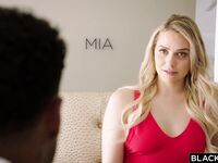 MIA MALKOVA
