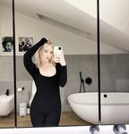 Sophie Carson mix set