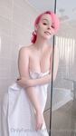Helly Valentine - Random set bath