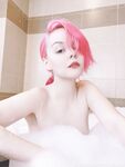 Helly Valentine - Bubble Bath