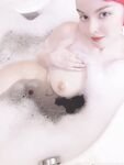 Helly Valentine - Bubble Bath
