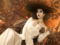 Disharmonica - Lady Dimitrescu