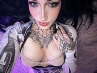 This week's internet random hotties