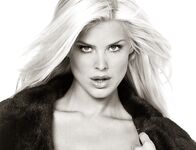 Victoria Silvstedt photos