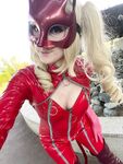 Ann - Panther Selfies