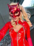 Ann - Panther Selfies