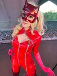 Ann - Panther Selfies