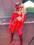 Ann - Panther Selfies