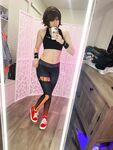 Workout Makoto Selfies