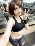 Workout Makoto Selfies