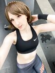 Workout Makoto Selfies