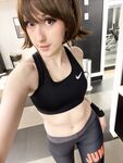 Workout Makoto Selfies