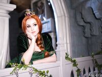 Angie Griffin - Fiona