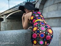 Jeny Smith with yellow heels