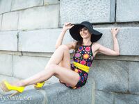 Jeny Smith with yellow heels