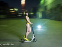 Jeny Smith with yellow heels