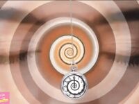 ELSA | ENF CMNF OON ENF FEMALE BANKER HYPNOTIZED TO STRIP