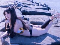 Ishtar's beach trip