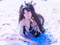 Ishtar's beach trip
