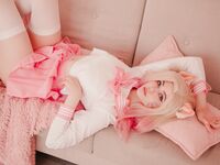 Alina Becker – Ahri School Girl