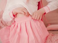 Alina Becker – Ahri School Girl