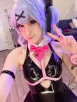 Rabbit-Hole Miku Selfies