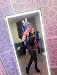 Rabbit-Hole Miku Selfies