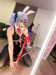 Rabbit-Hole Miku Selfies
