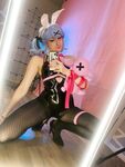 Rabbit-Hole Miku Selfies