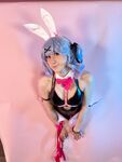 Rabbit-Hole Miku Selfies