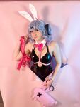 Rabbit-Hole Miku Selfies