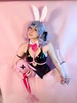Rabbit-Hole Miku Selfies