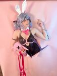 Rabbit-Hole Miku Selfies